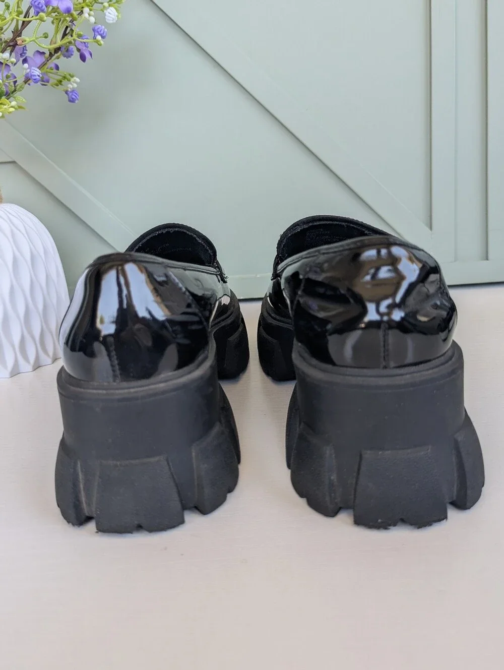 Betsey Johnson Barrie Black Patent Loafers with Pink Signature